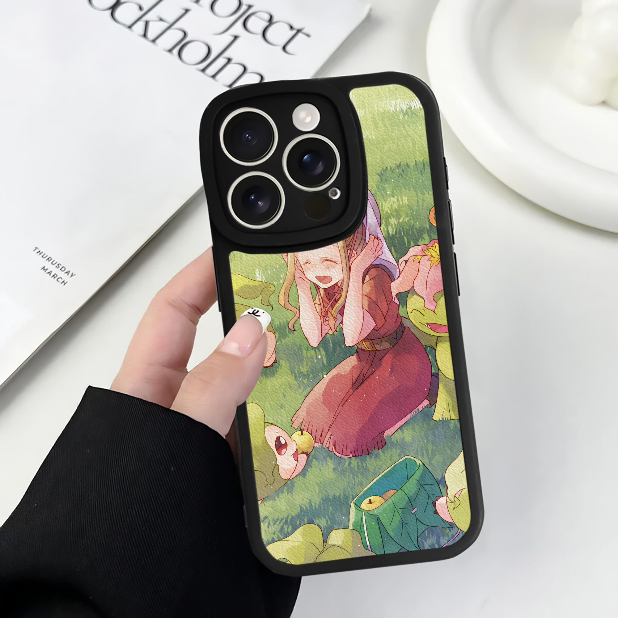 （画像用） Digimon デジタルモンスター/デジモン 【iPhone 16シリーズ対応】シリコンスマホケース（レザー調） 材質：シリコン